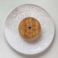 Entangled Circles Bamboo Lid